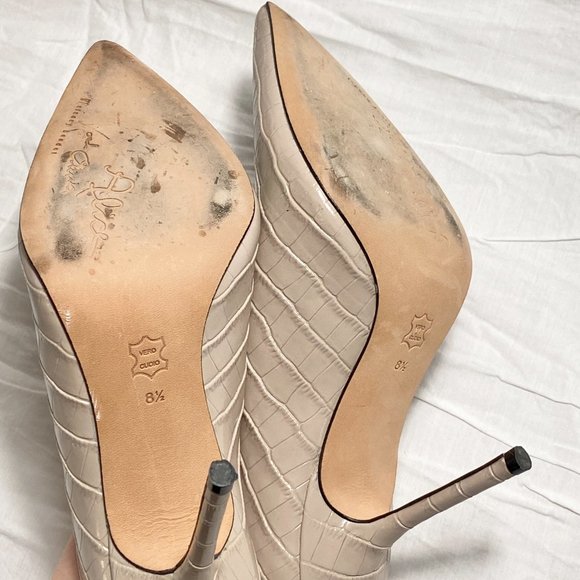 Alice + Olivia ecru patent embossed stiletto mules 8.5 - Picture 4 of 7